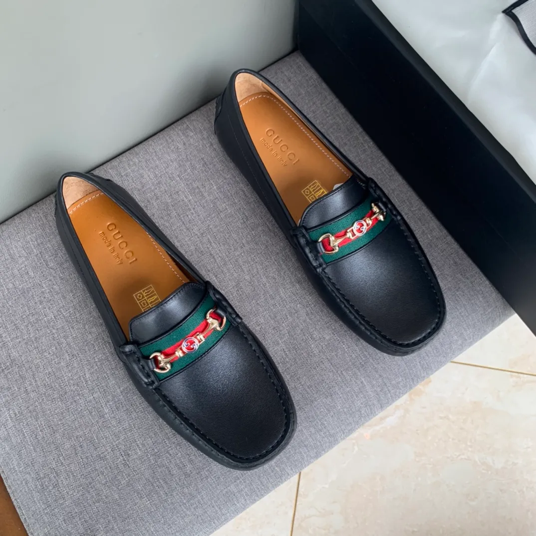 Batch 740💰[strong][strong][strong] Original order quality, new counter styles synchronized, Gucci counter new styles, handmade men's driving shoes, bean shoes, over-the-foot shoes, lazy shoes, exquisite hand-stitching, workmanship details comparable to counters, Italian imported cowhide, water-dyed cowhide lining, tree paste leather feet, sweat-absorbent and anti-odor, off-white, black, brown, 39-44 in large quantities in stock (38, 45 custom-made)